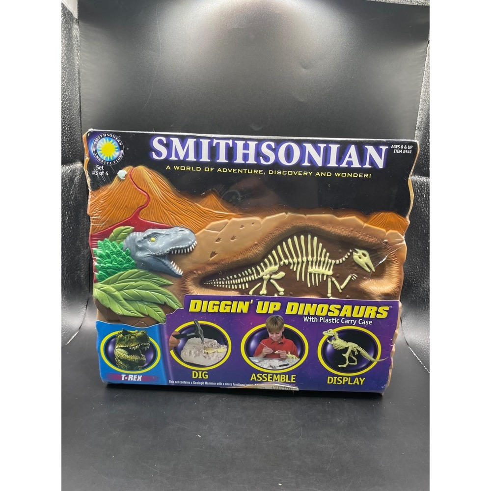 Smithsonian Diggin Up Dinosaurs T-Rex Excavation Kit Item 541 New Sealed 2002